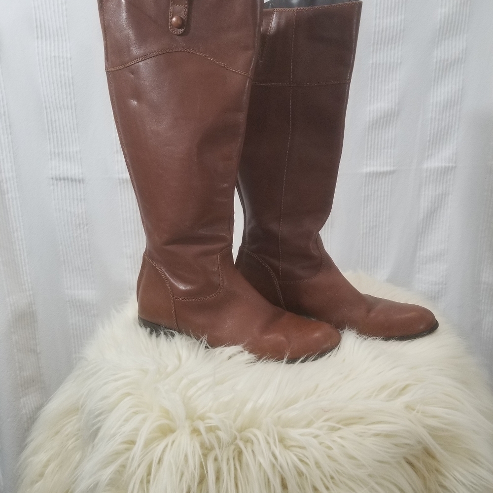 Ciao Bella Equestrian tall leather boots.